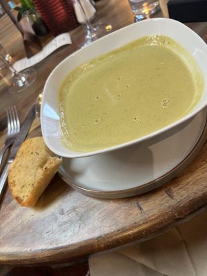Pea and mint soup with garlic bread   at The Barn Pub & Restaurant in Rugby
