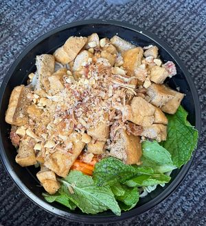 tofu salad  at PORKEEz in Paradise in Surfers Paradise