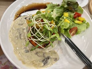 Hamburg truffle sauce  at Salad Factory - The Promenade in Bangkok