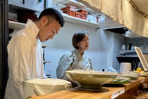Delightful hosts #Veganuary at Vegan Izakaya NIJIYA 虹屋 in Kyoto