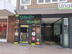 Front at Veganland in Duisburg