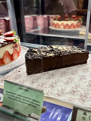 Ferrerro pie  at Sra Amendoa  in Brasilia