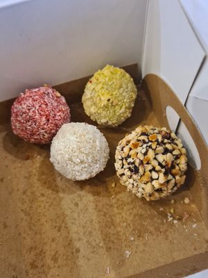  at Atelier Dulce Amarui in Cluj-napoca