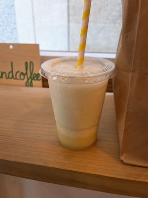Banana pineapple smoothie   at Vlend Coffee Shop in A Coruna