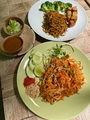 Pad Thai and Yellow Nodles with Tempeh and Peanutsate Sauce at SweetSoul Lanta in Krabi
