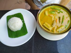 Khmer red curry with tofu and vegetables at SnaDai Café in Phnom Penh