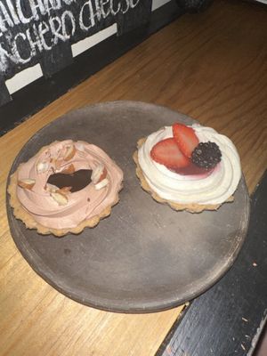 Tarts for dessertt  at Herbívora in Oaxaca