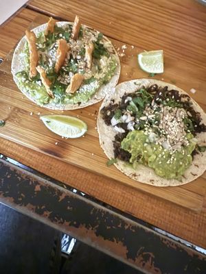 Tacos de placero (izquierda) y de la milpa (derecha)  at Herbívora in Oaxaca