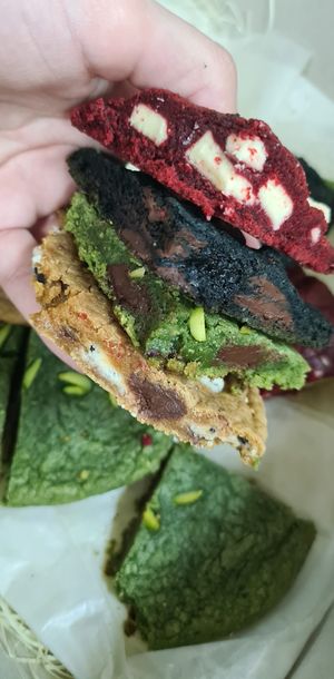 Red velvet, double black chocolate, pistachio.
Alll Delicious. at Daughter's Sweets  in Dubai