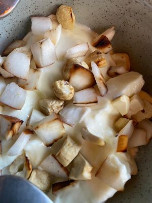 Selbstgemachtes Kokosjogurt   at Cappuccino Bistro in Sigiriya