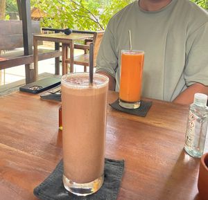 Vegan shake & tropical juice   at Cappuccino Bistro in Sigiriya