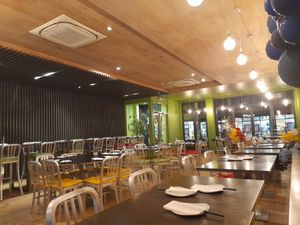 Great for vegan events and group party at Viet Hoa Cafe & the Fruit in London