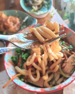 Laghman - close-up of noodles #Veganuary at Dervish in Berlin
