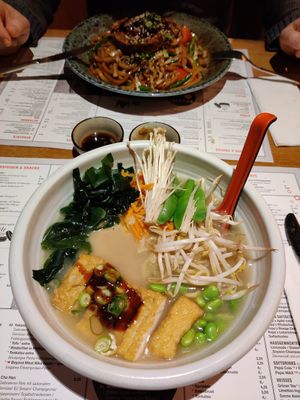 Frühlingserwachen und Udon Nudeln mit beyond Patty at MoschMosch in Mainz