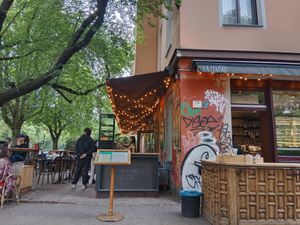 Big outdoor seating area at La Maison in Berlin