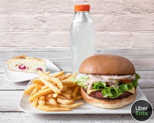 Grande Formule (sandwich + fries + drink + dessert) at Veggie's Corner in Besancon