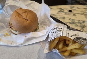 Memphis with Frites at Veggie's Corner in Besancon