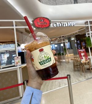 vg thai milk tea (emporium outlet)  at ChaTraMue in Bangkok
