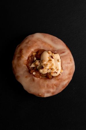 Bratapfel Donut (vegan) at The Donut Lab in Mannheim