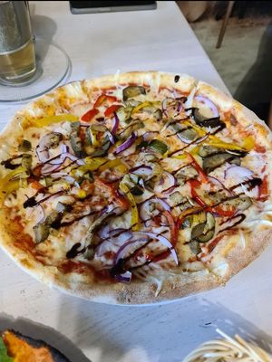 Pizza at Trattoria Prima Pasta in Warsaw