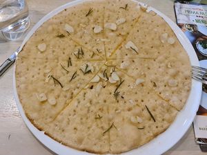 Foccacia at Trattoria Prima Pasta in Warsaw