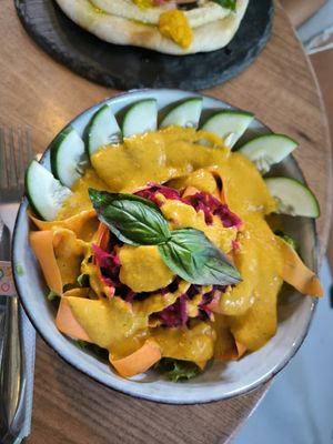 Ensalada de acompañamiento at Sanito in Punta Uva