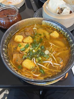 Todo vegano, muchísimas opciones y la comida riquísima. 10/10  at VEGE Kitchen in Warsaw