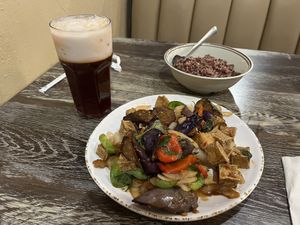 Eggplant with brown rice. Thai tea with coconut milkk  at Moo Dang in Reno