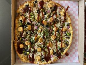 Vegan Bombay Garlic at Pizza Twist in Reno