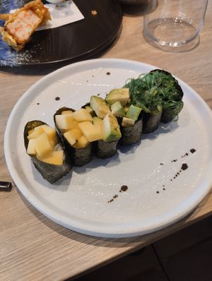 with Mango 🥭, with Avocado 🥑 and with Wakame 🌿 at Zuin Fusion Experience in Riva Del Garda