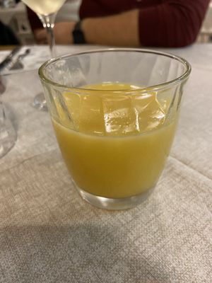 Estratto di frutta e verdura con zenzero  at Contorni e Dintorni in Rivoli