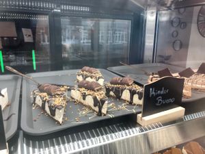 Cake at Foodartbremerhaven Cakes & Bowls in Bremerhaven