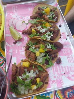 soja al pastor tacos at Los Carnales in Cologne