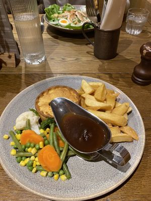 vegan sweet potato and kale pie with chips, vegetables and gravy  at Queens Head in Windermere