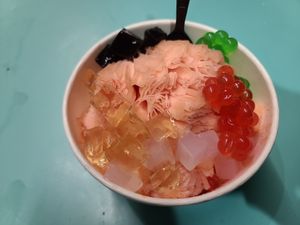 tropical flavor, with poppers & variety of agar agar jelly flavors at Iceskimo in San Diego