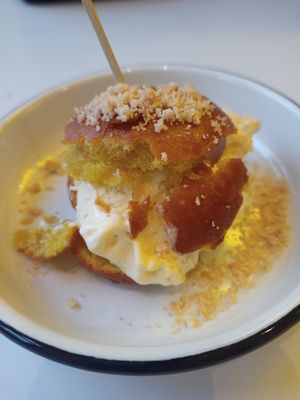 Bao bomb dessert at Lil Bao  in Brussels