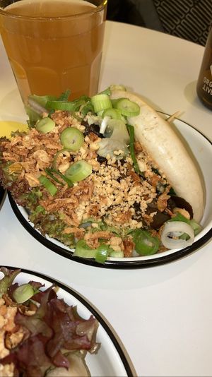 Aubergenius   at Lil Bao  in Brussels