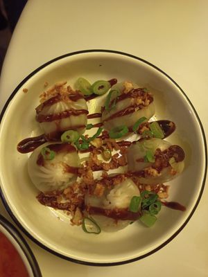 Lil dims at Lil Bao  in Brussels