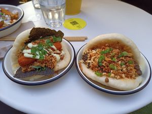 Deep sea and aubergine at Lil Bao  in Brussels