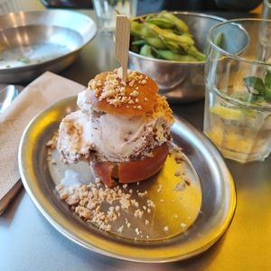 Snicker-Eis im Brioche at Lil Bao  in Brussels
