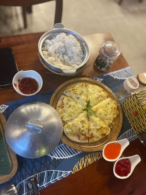 Chickpea pizza & rice at Sữa Cafe in Hoi An