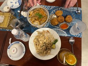 Pad Thai & corn fritters at Sữa Cafe in Hoi An
