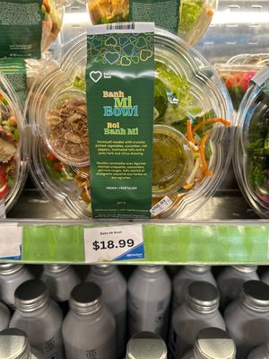   at YVR - CNN Newsstand - US Gate E83 in Richmond