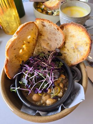  at The Gator Club in College Park