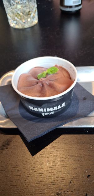 Veganes Haselnuss/Kakao Eis at Share Restaurant at Aves Homebase in Arosa