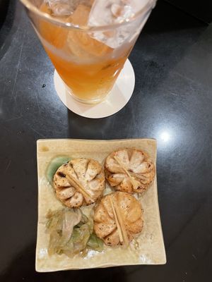 Oolong high and dumpling   at  Vegan Place SHUWASHUWA PEACE - シュワシュワピース in Tokyo