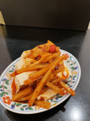 Tofu with bamboo Chinese fusion   at  Vegan Place SHUWASHUWA PEACE - シュワシュワピース in Tokyo