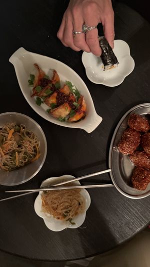 Dumplings and spicy chickenn  at  Vegan Place SHUWASHUWA PEACE - シュワシュワピース in Tokyo