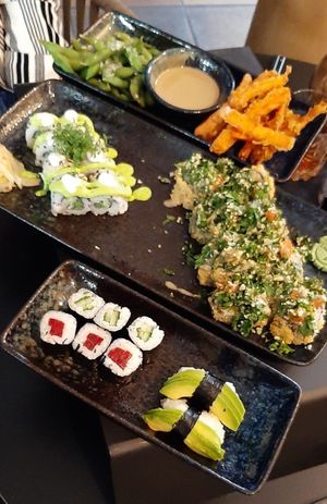 Menü: PLANTS FOR FRIENDS VEGAN
(Crunchy Habibi – Green Piece – Gurke & Rote Beete Maki
-
Avocado Nigiri – Tempura Sticks – Edamame Pure & Natural) at KOURO in Hannover