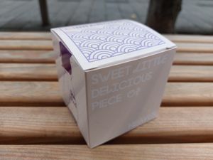 Box with one roll at Cinnamood in Mannheim